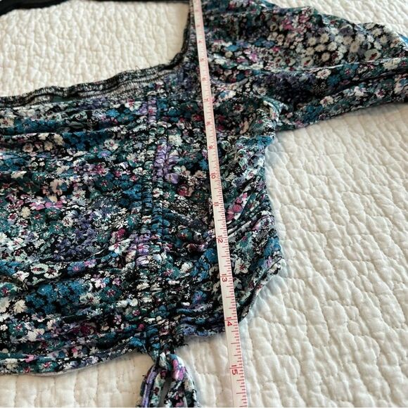 ✨ Wild Fable Women’s Blue Floral Crop Top Small - Picture 8 of 8